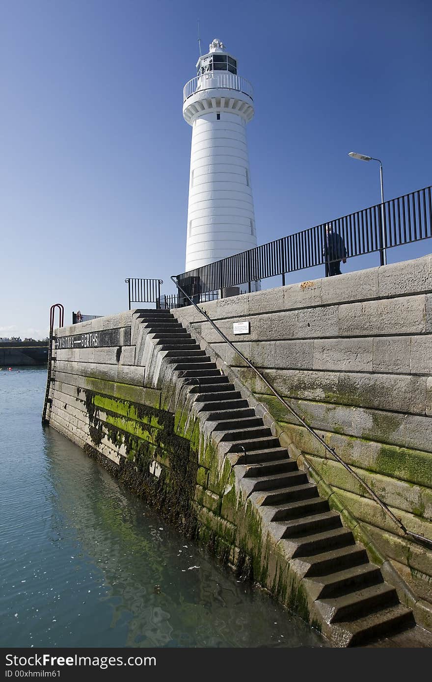 Steps to the light house