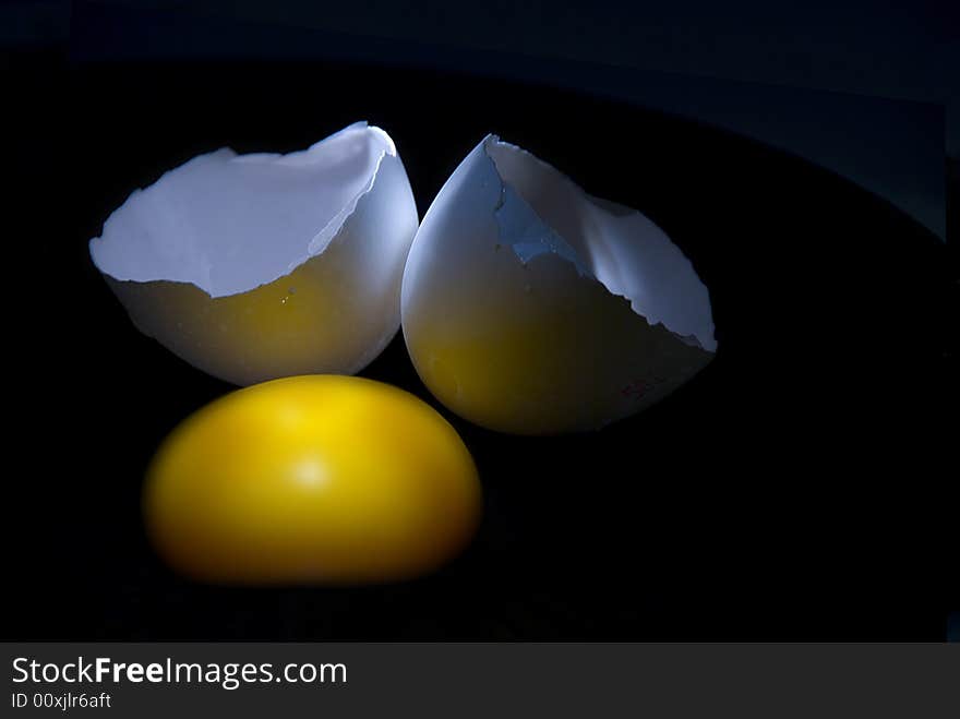 Egg, plom, eggshall, food, breakfast, yellow, blue, eggplom,. Egg, plom, eggshall, food, breakfast, yellow, blue, eggplom,