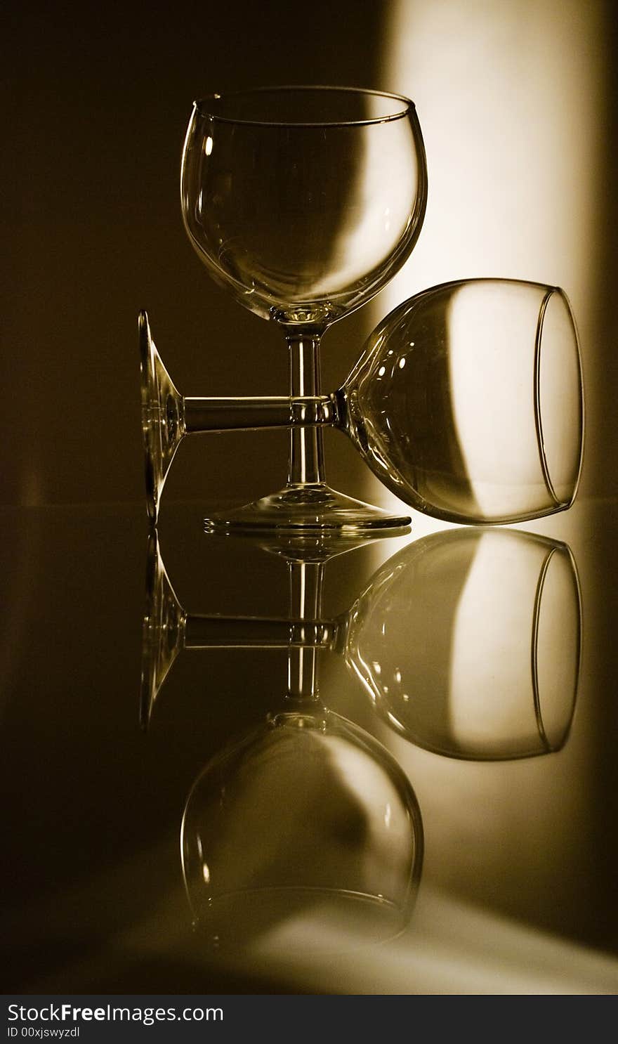 Glass, wine, red, red wine glass, brown, drink, reflection,. Glass, wine, red, red wine glass, brown, drink, reflection,