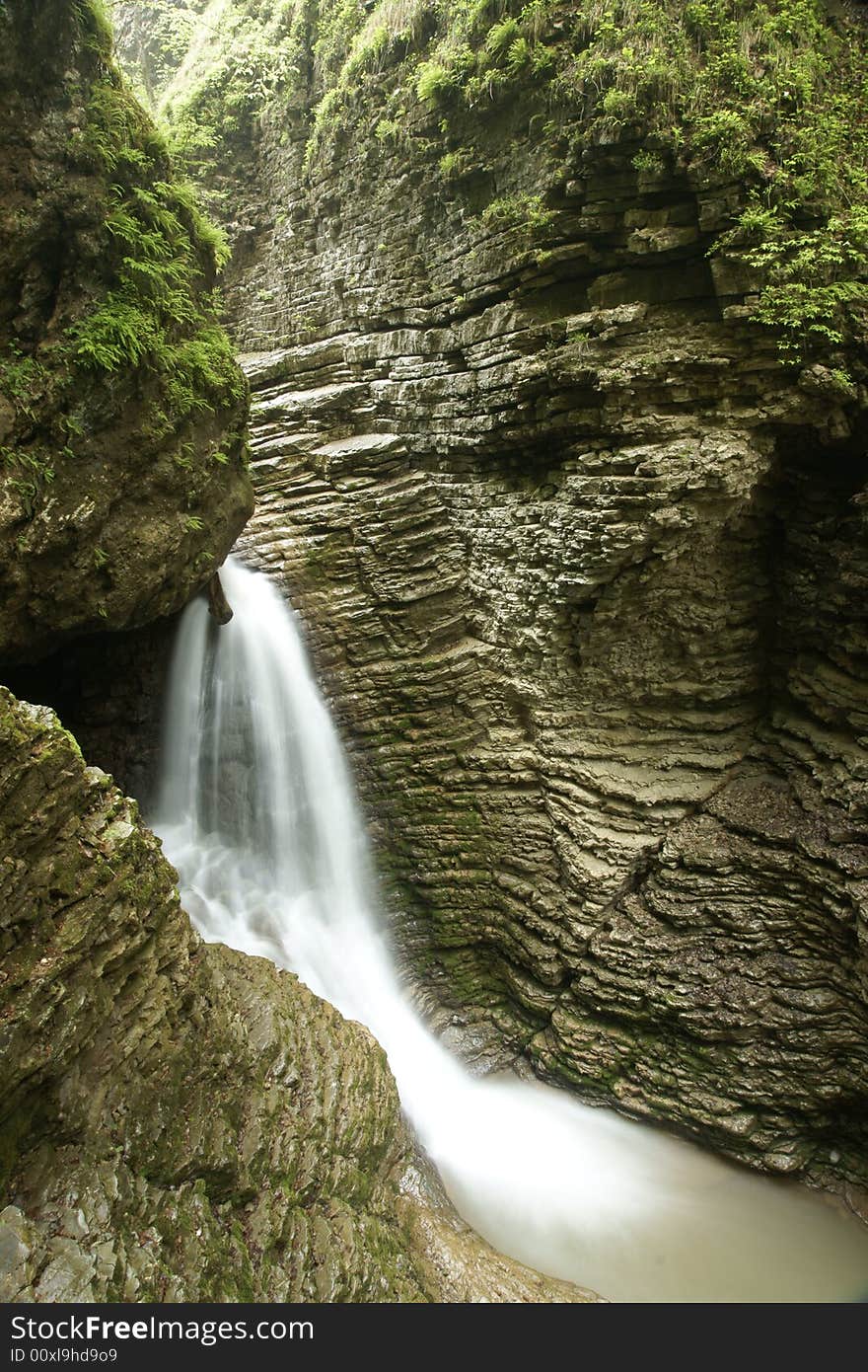 Rufabgo waterfall