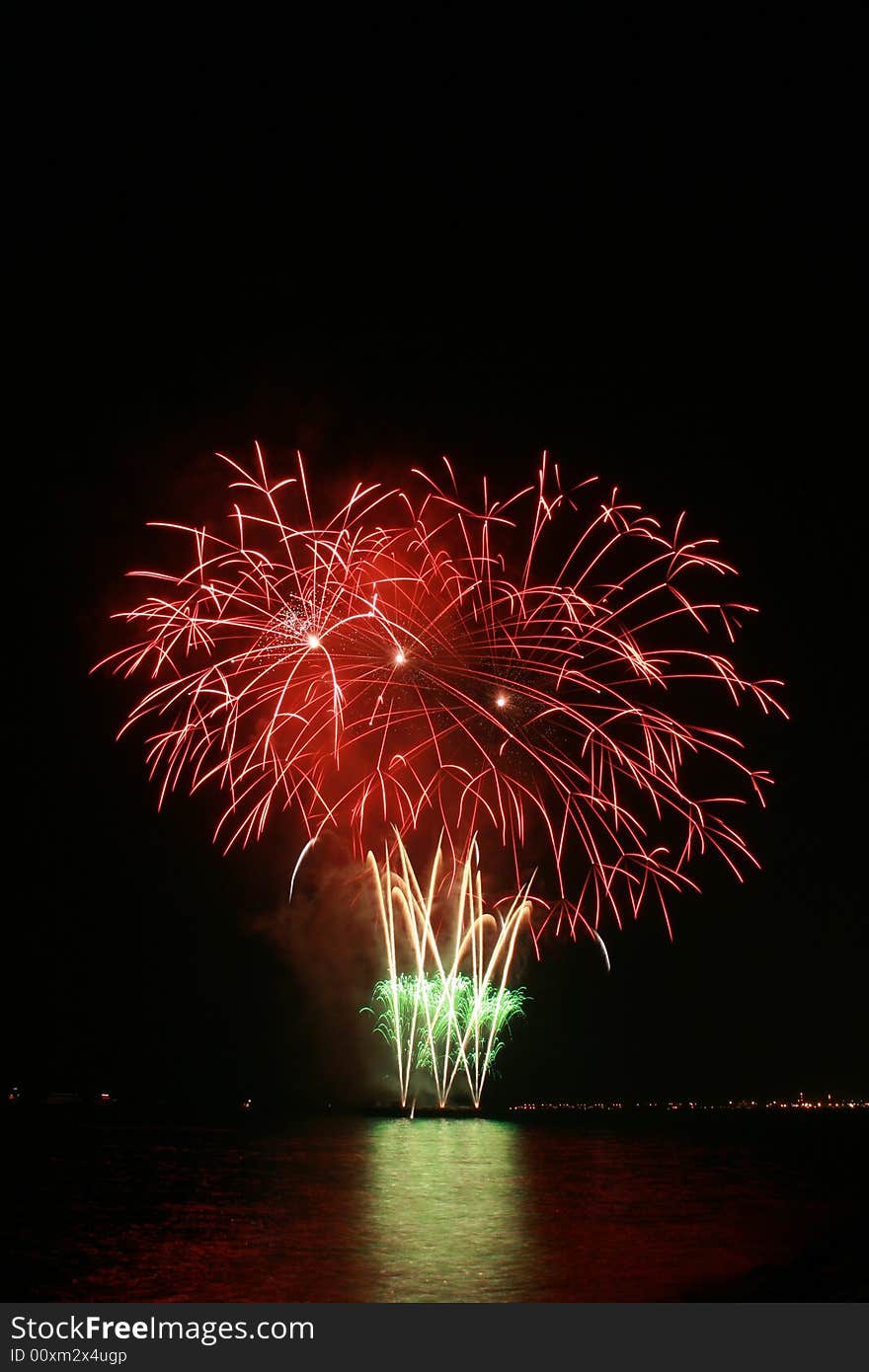 Red Flower Bouquet Fireworks