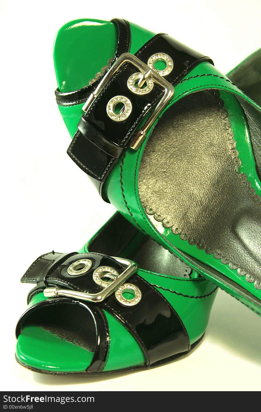 Green High-heeled shoes