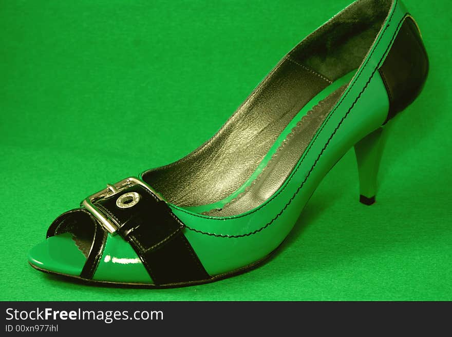 Green High-heeled Shoe