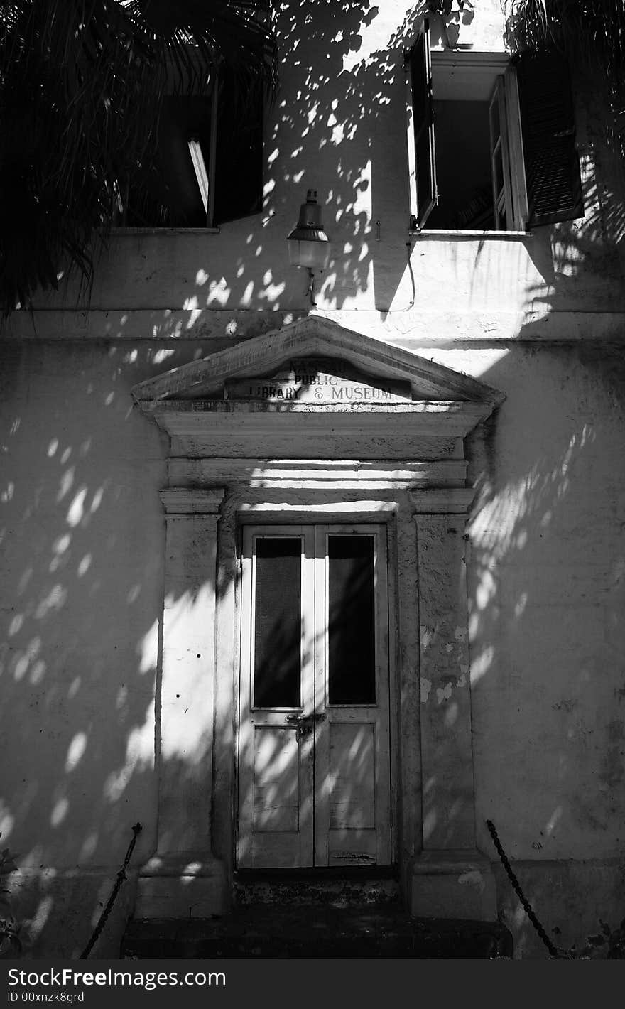 The entrance to Nassau library and museum (The Bahamas).