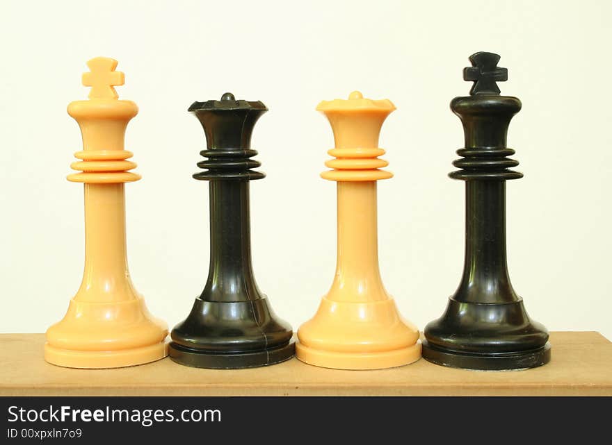 Black and white main chess figures