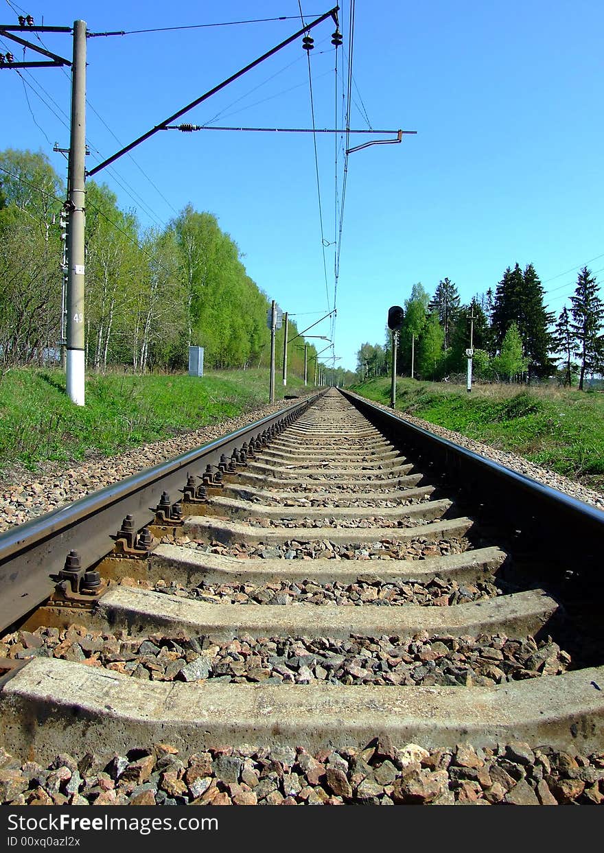 The railway, road. outgoing distance