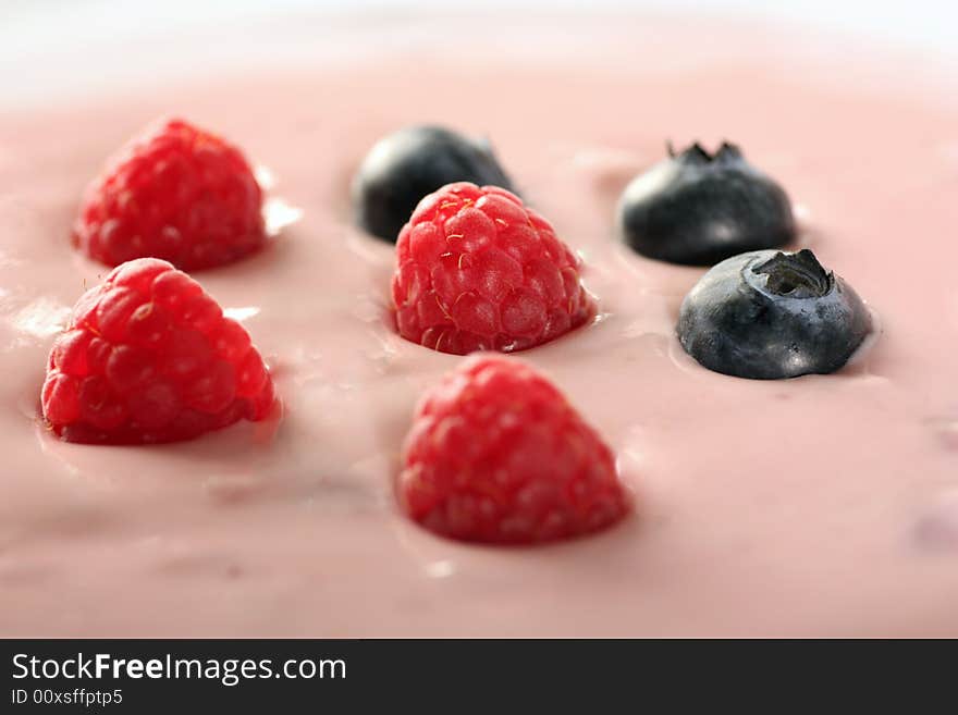 Blueberry and raspberrys with yoghurt.