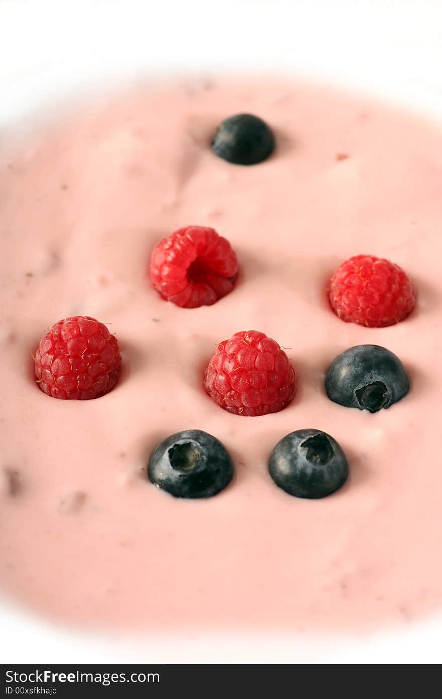 Blueberry and raspberrys with yoghurt.