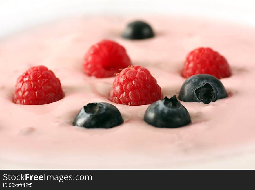 Blueberry and raspberrys with yoghurt.