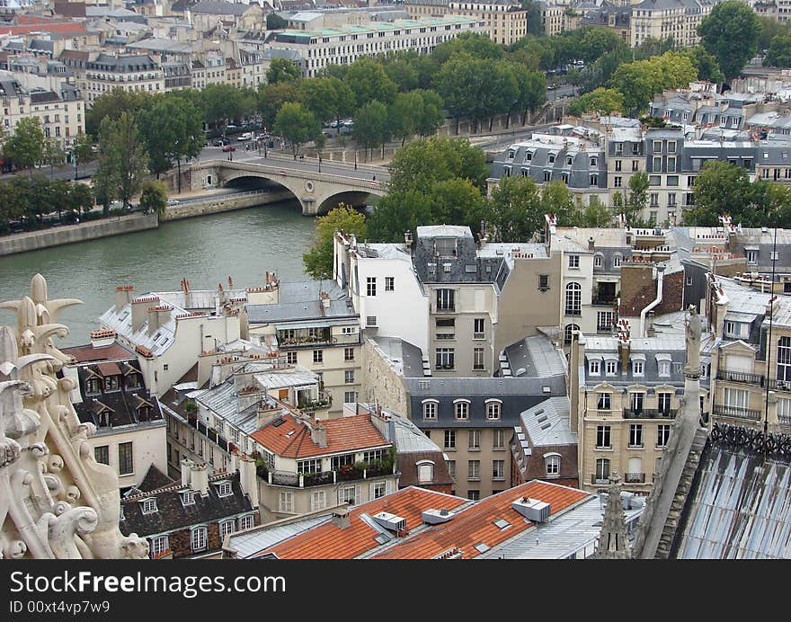 Paris heart. Site island.