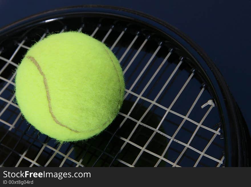 Tennis ball