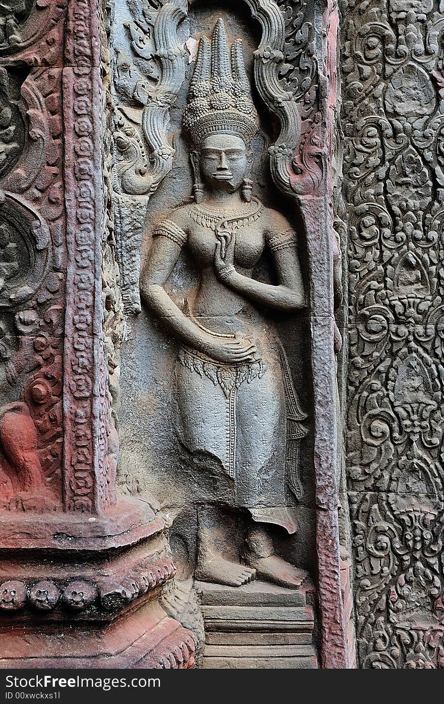 Cambodia; Angkor; Ta Prohm temple:apsara