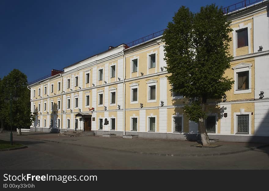 Mogilev. Museum  fullface. Morning