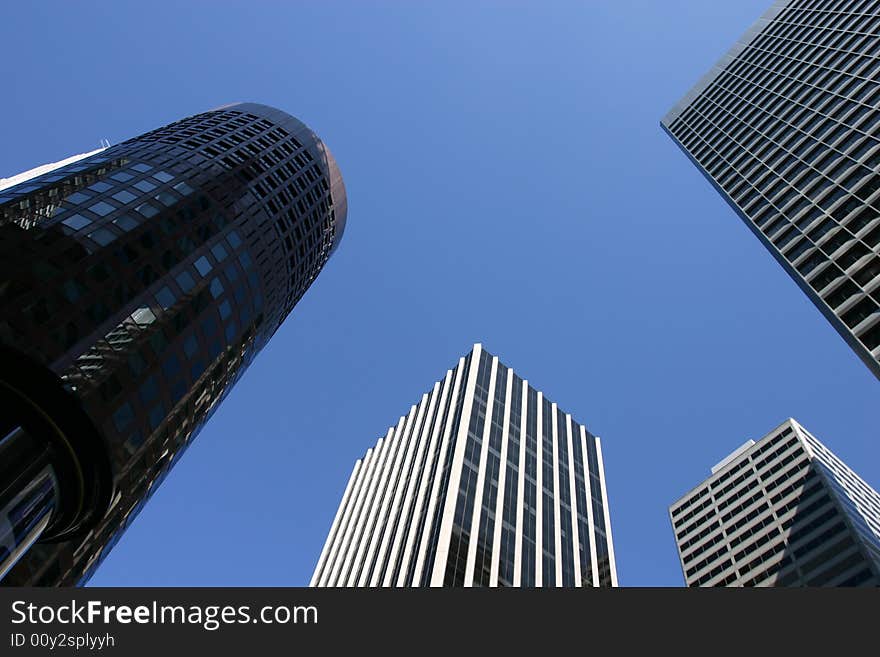 3 skyscrappers in san francisco