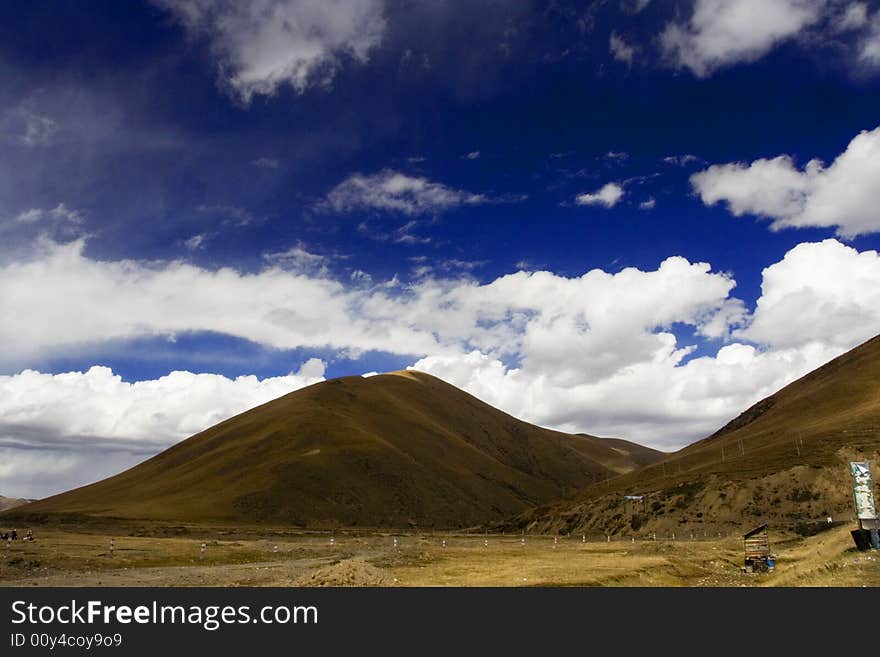 This is tibet in afternoon. This is tibet in afternoon