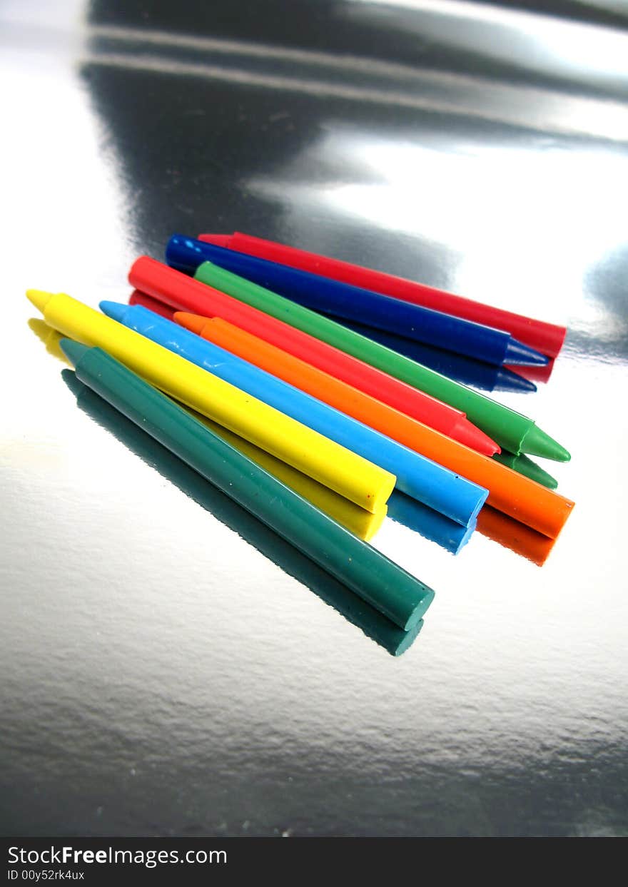 Shine crayons