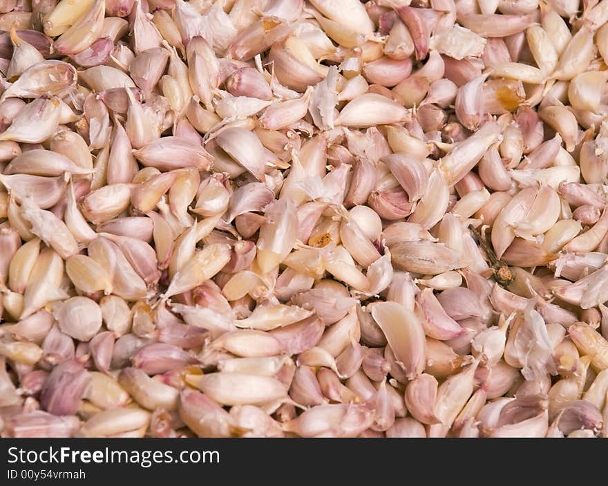 A bunch of garlic cloves in a market