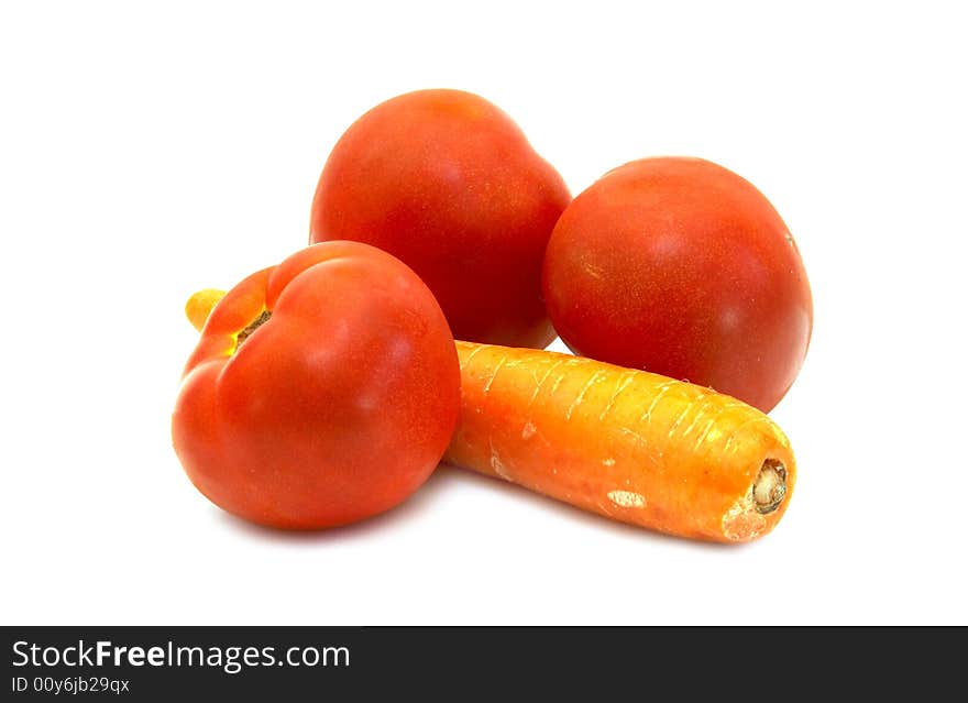 Juicy tomatoes with carrot