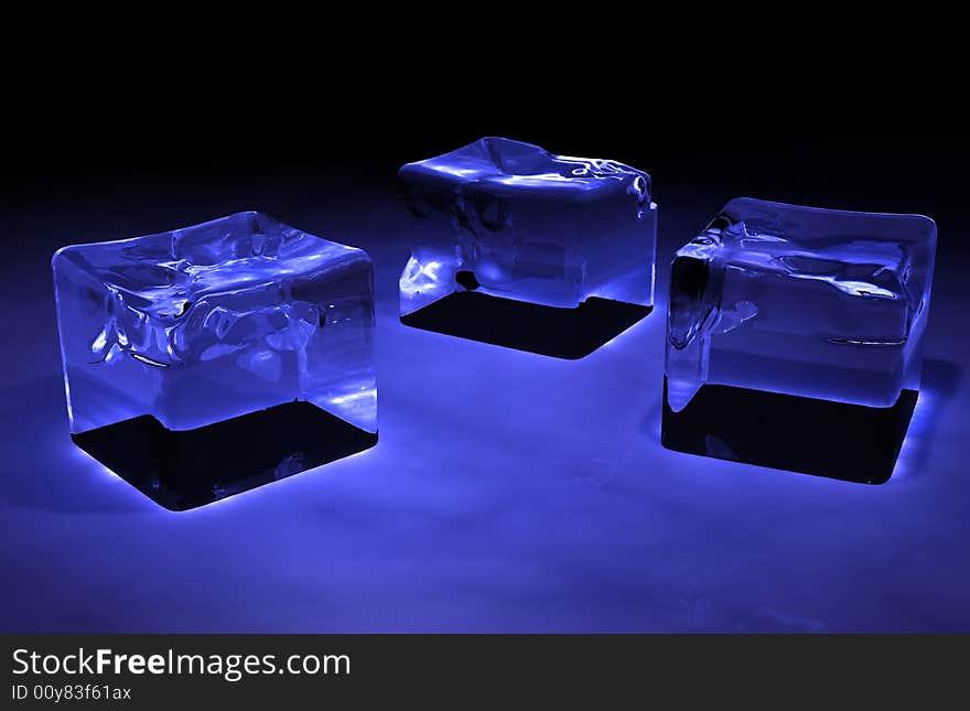 Cubes ice