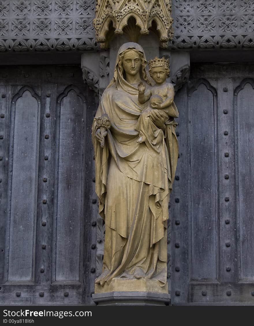 The Virgin and an infant king in the entrance of Wetminster abbey. The Virgin and an infant king in the entrance of Wetminster abbey