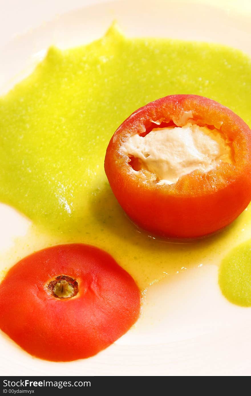 Tomato stuffed with tuna