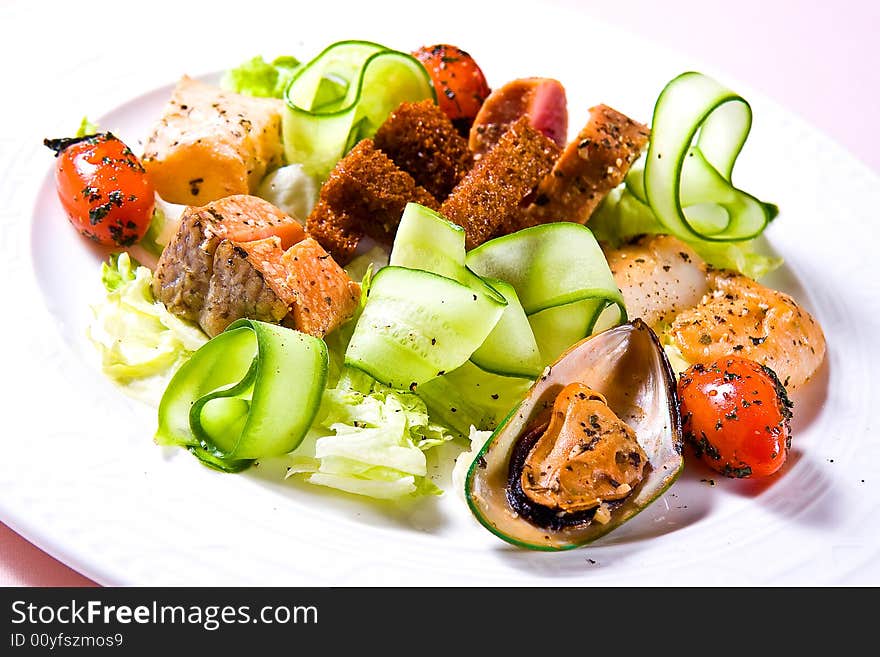 Vegetable Salad With Seafoods