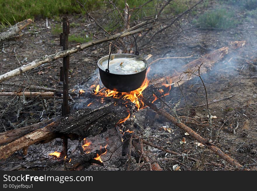 fish soup to cook on fire