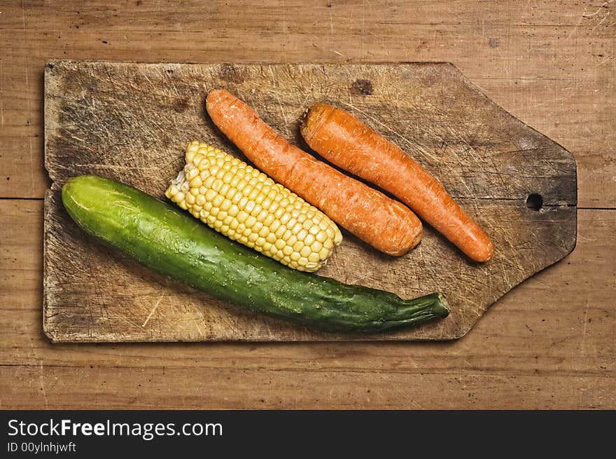 Carrots, corn and cucumber.