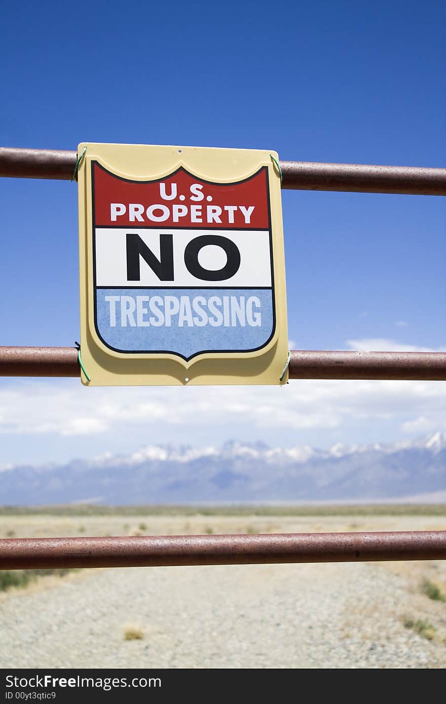 US property - no trespassing