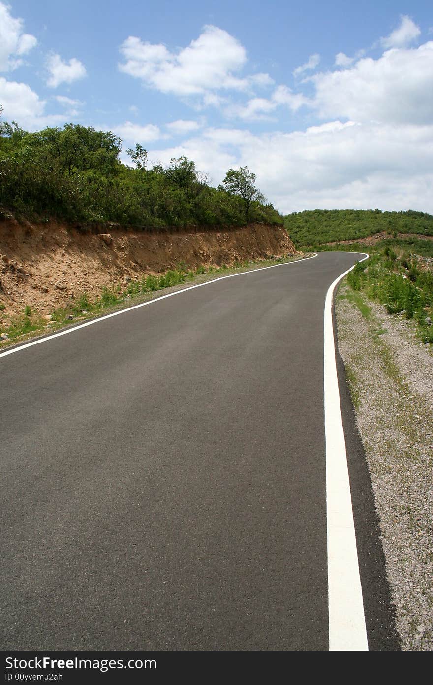 Road line and curve