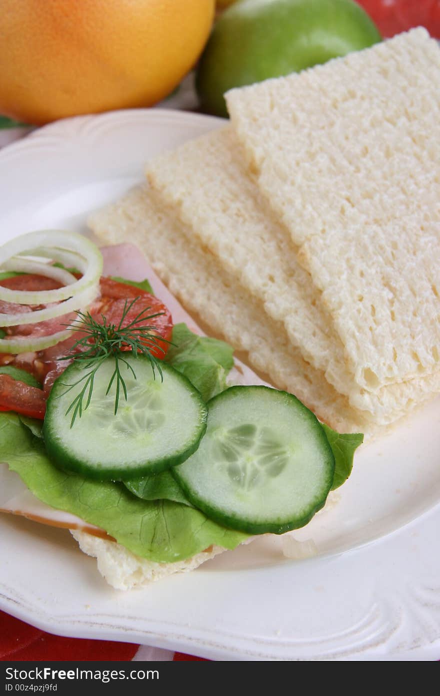 Bread with onions slices and cucumber