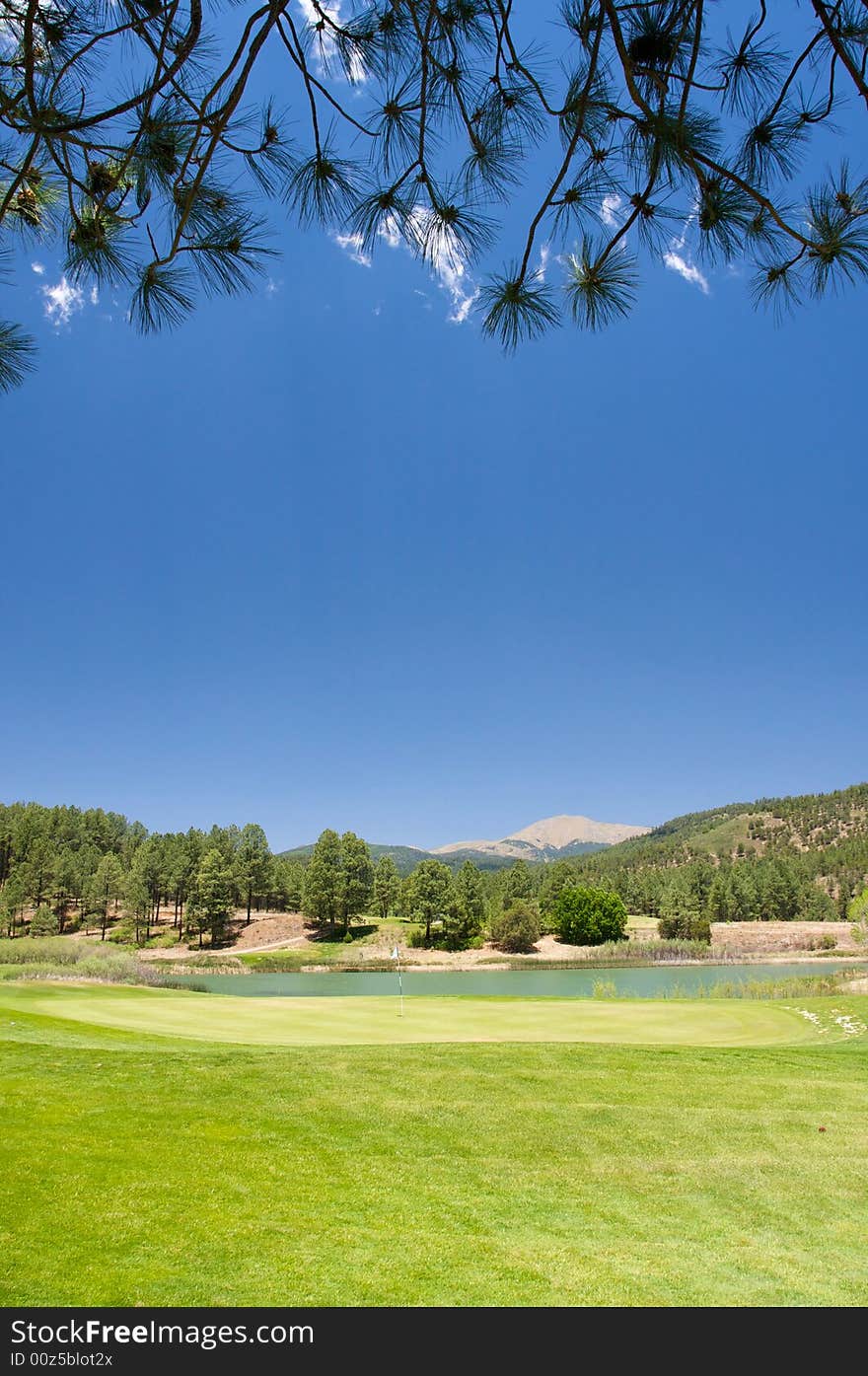 An image of a lush Arizona golf course. An image of a lush Arizona golf course