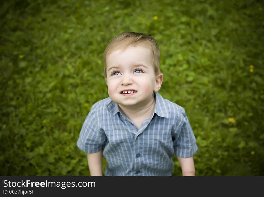 Kid Looking On The Sky