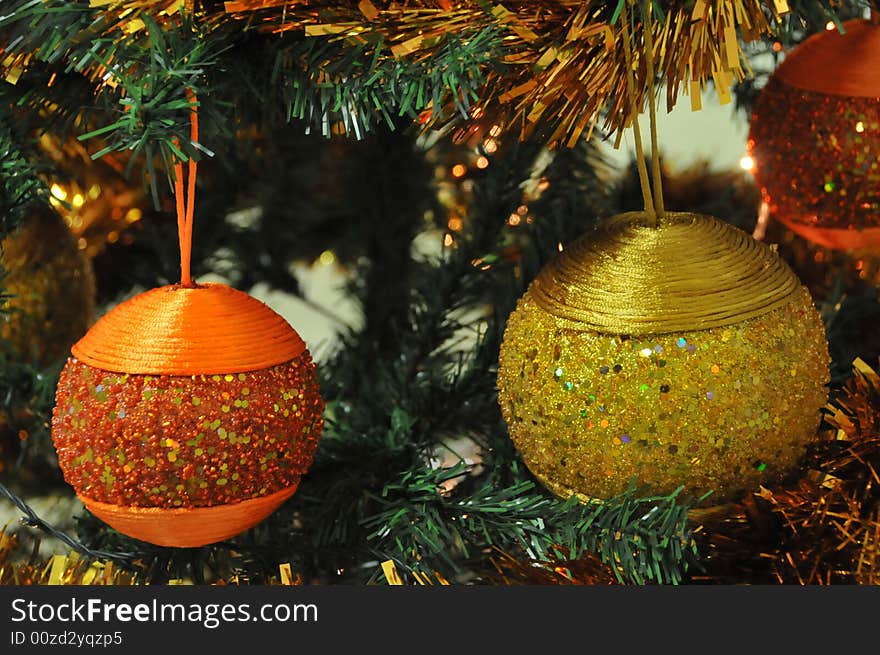 Christmas tree balls