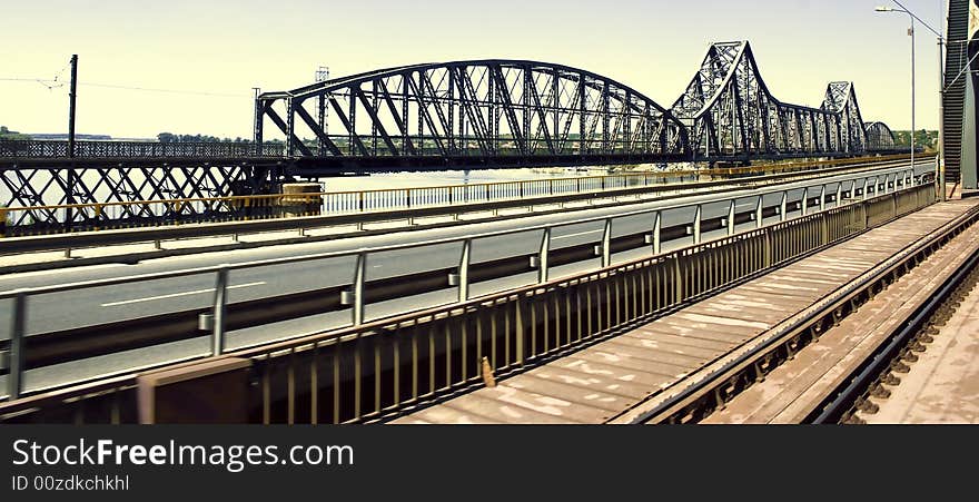 Crossing the Saligny bridge on rails