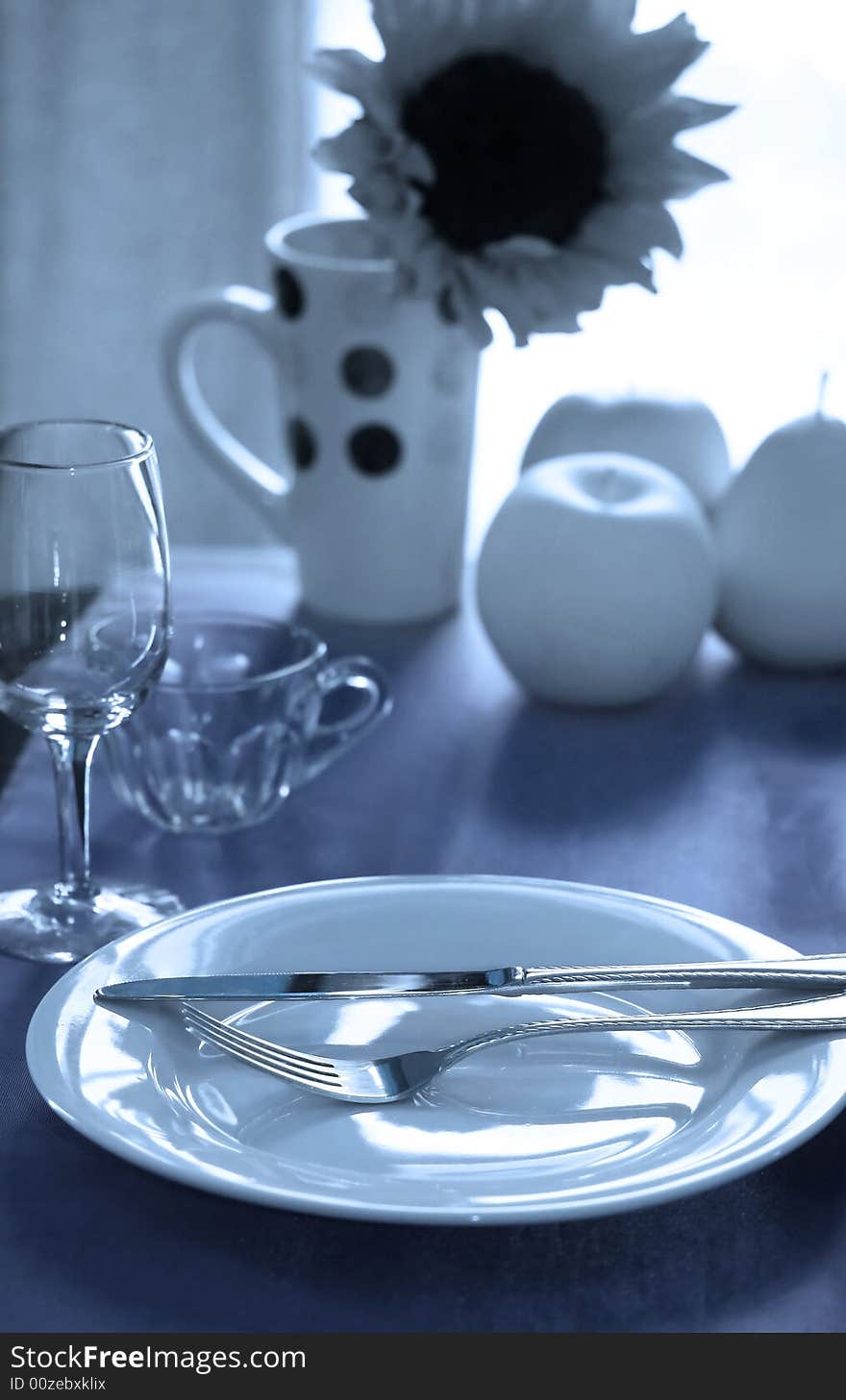 An fancy blue table setting in cool blue tones. An fancy blue table setting in cool blue tones