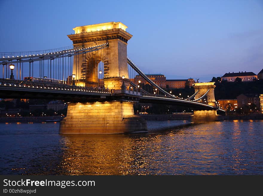 Budaspest Chain Bridge at Dusk