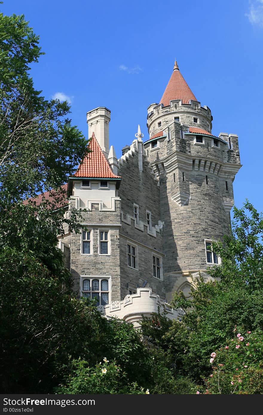 Casa Loma, a major tourist attraction in Toronto.