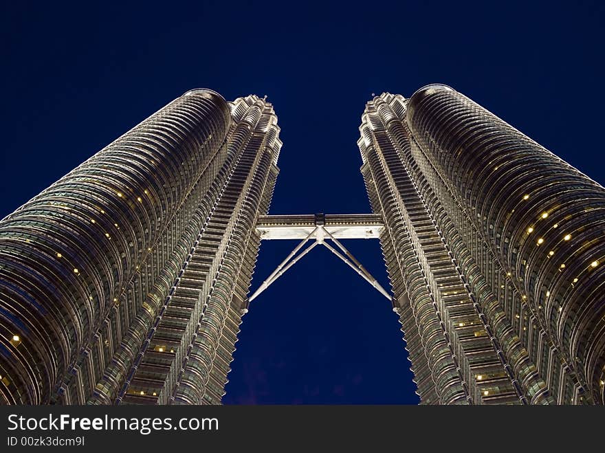 The Kuala Lumpur twin towers at night