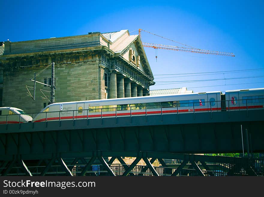 Urban transportation by suspended train in Berlin