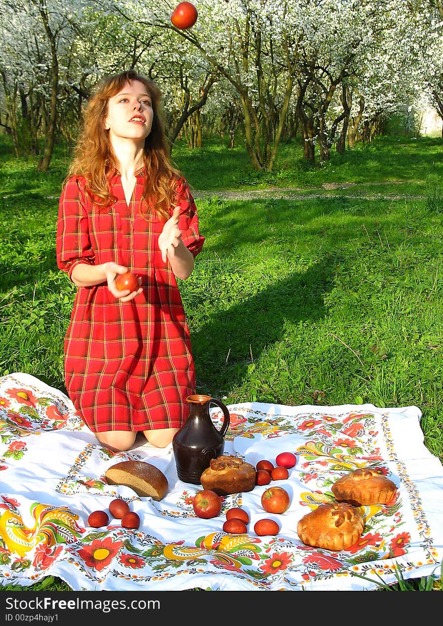 Juggling on the Picnic