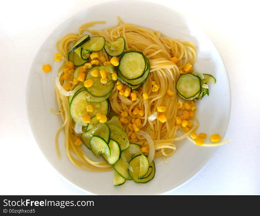 Pasta with zucchini and corn