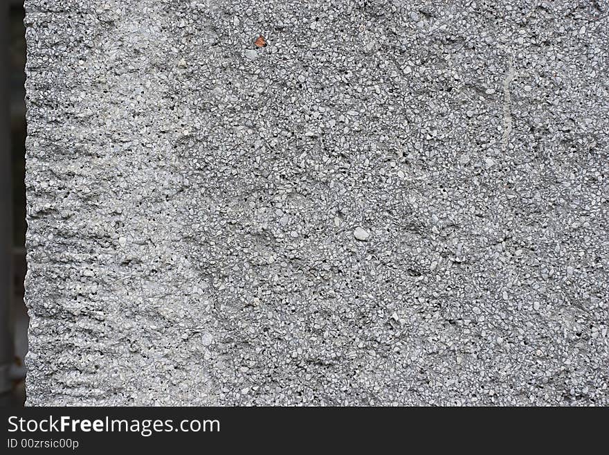 Decorative plaster simulating a chipped stone