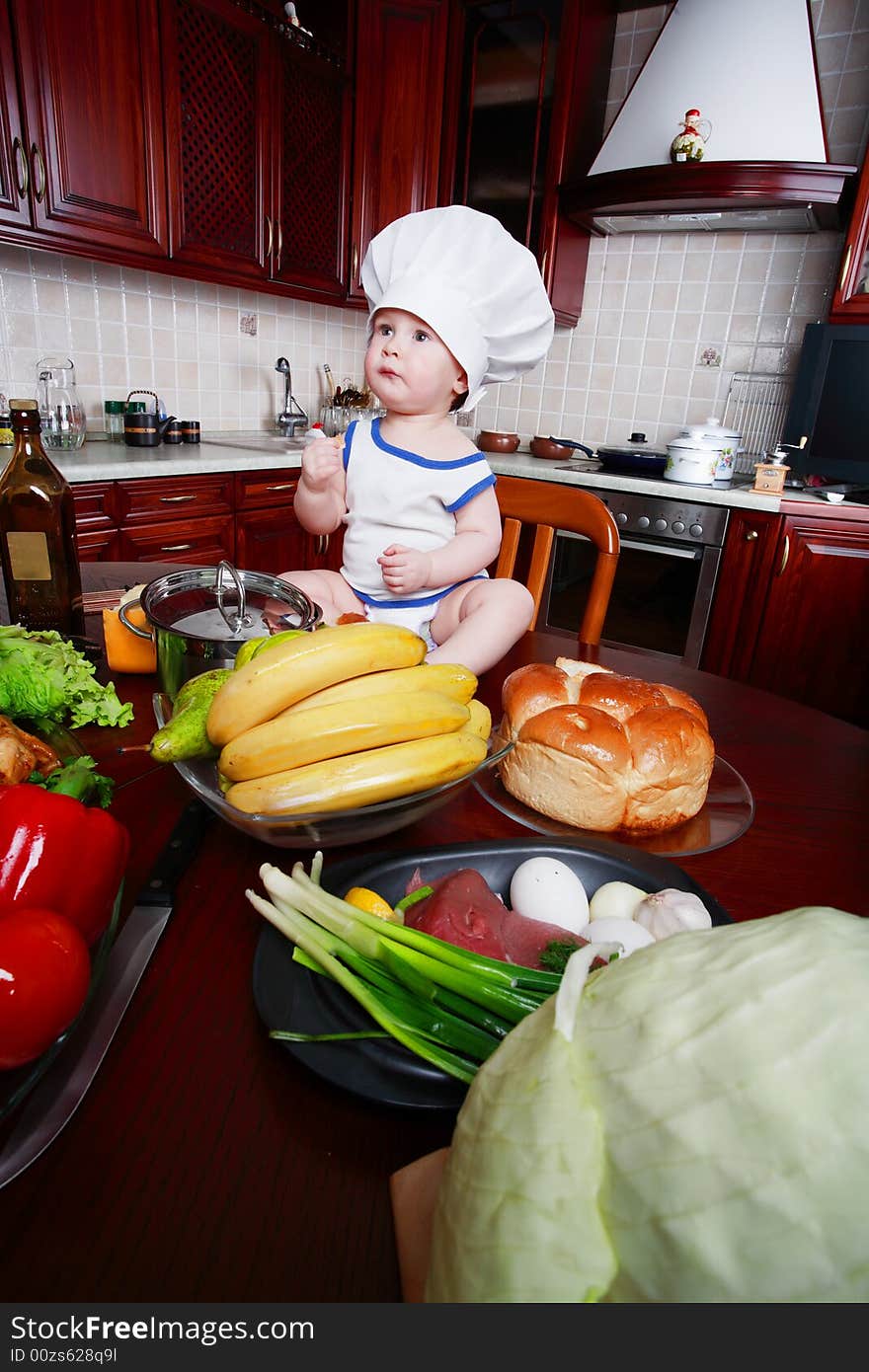 Little cook: fruits and baby food. Little cook: fruits and baby food