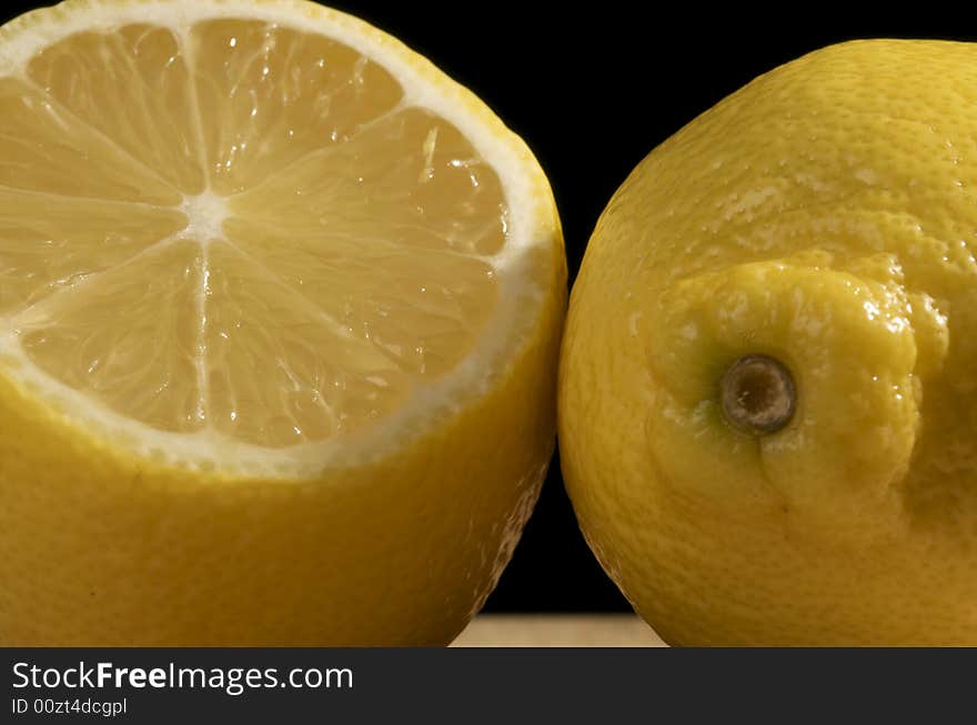 A close up of a Lemon.