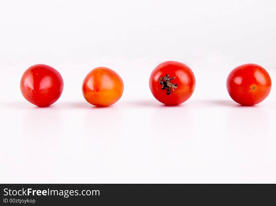 Beautful tomatoes,it is red.