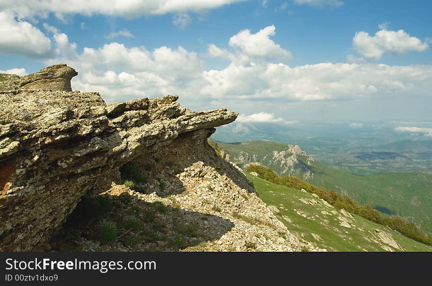 Travelling across mountain Crimea
Mountain Dimerdzhi. Travelling across mountain Crimea
Mountain Dimerdzhi