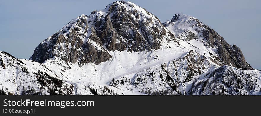 A clear day in the  austrian alps. A clear day in the  austrian alps.