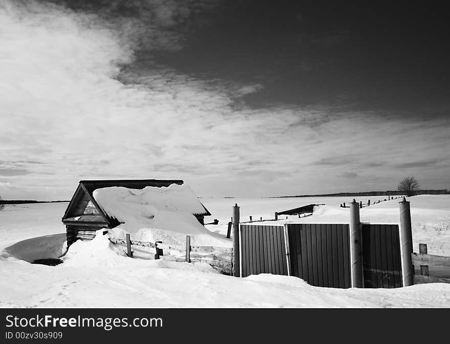 Old House, black & wnite, winter, old gates, horizont, sky, clouds