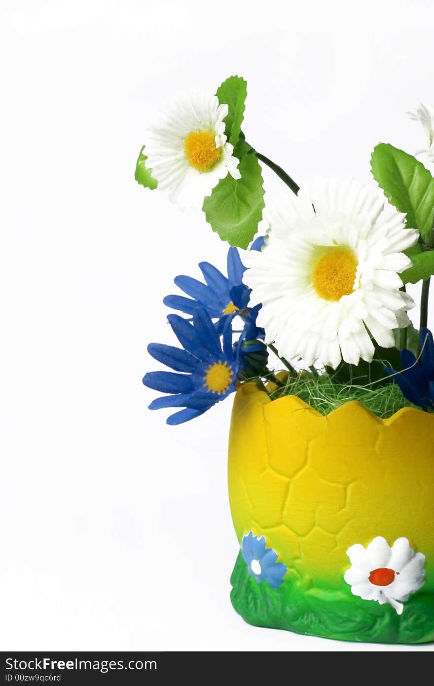 Easter ceramic egg with flowers